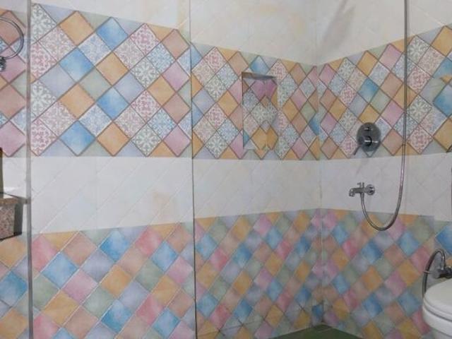 Property for rent in Deri
