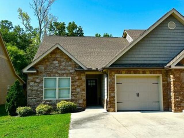 House for sale in Rossville