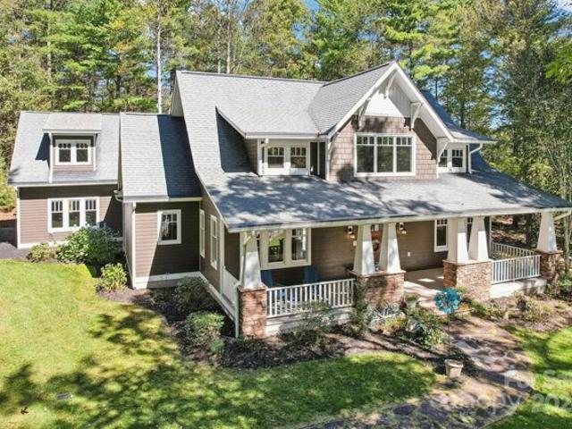 House for sale in Hendersonville