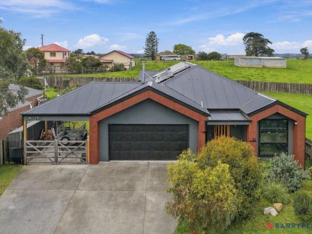 House for sale in Dalyston
