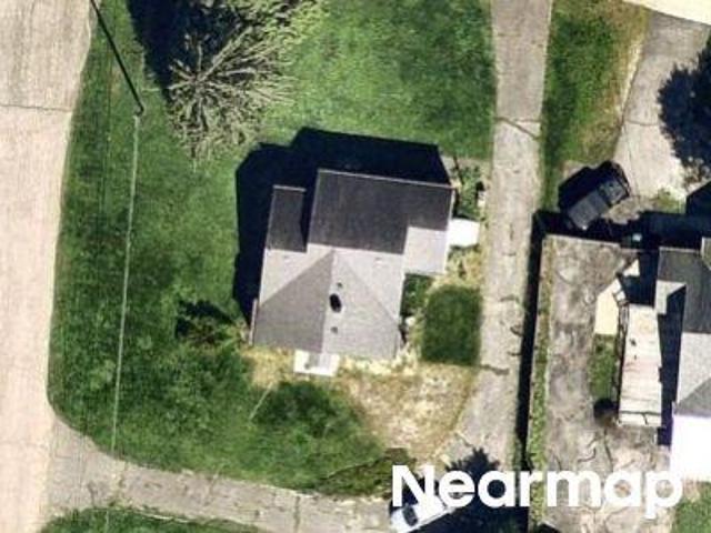 House for sale in Knollwood, Beavercreek