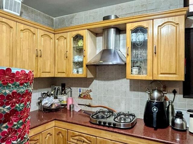 Flat for rent in Deri