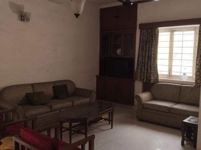 Property for rent in Deri
