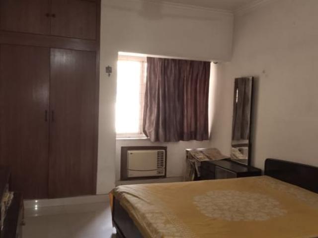 Flat for rent in Deri