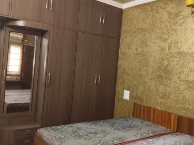 Flat for rent in Deri