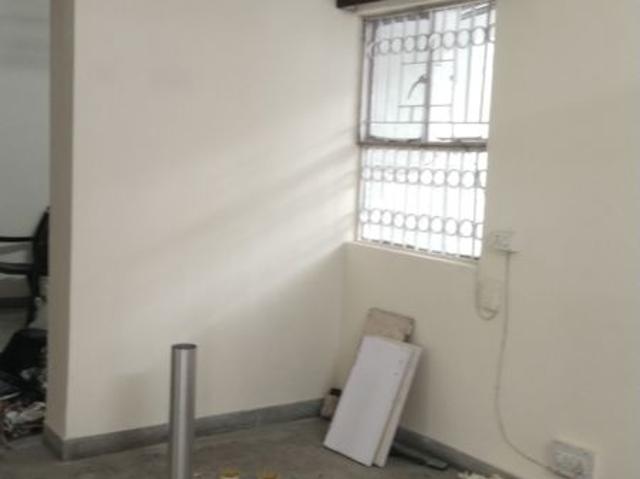 Flat for rent in Deri