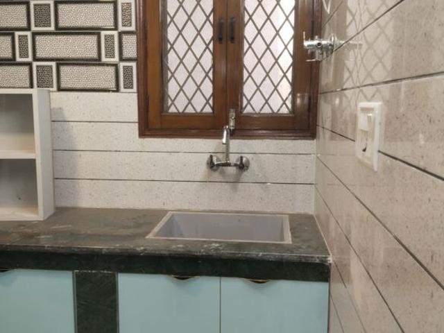 Property for rent in Deri