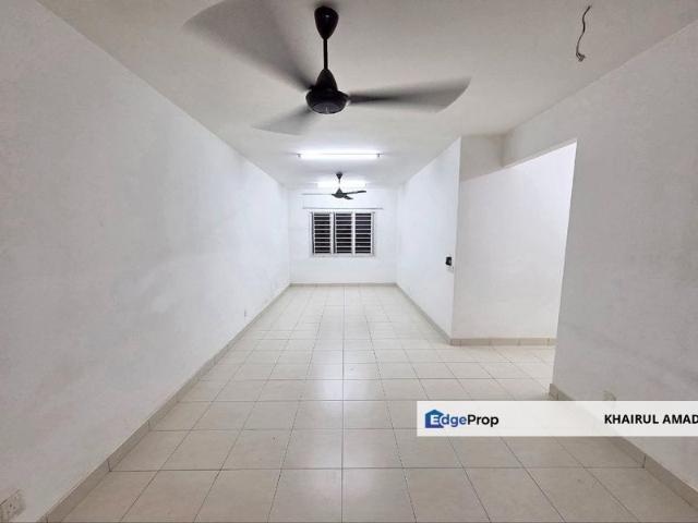 Condominium for sale in Petaling, Alam Impian