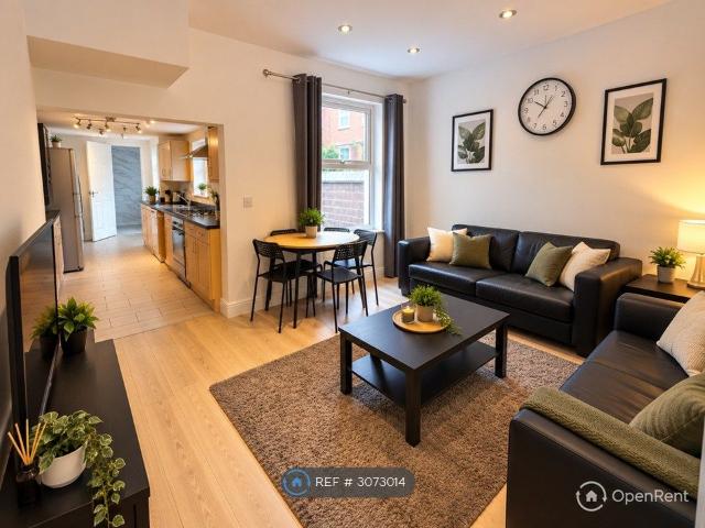 House for rent in Newtown, Reading