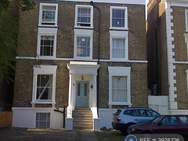 Apartment for rent in Camberwell, Greater London