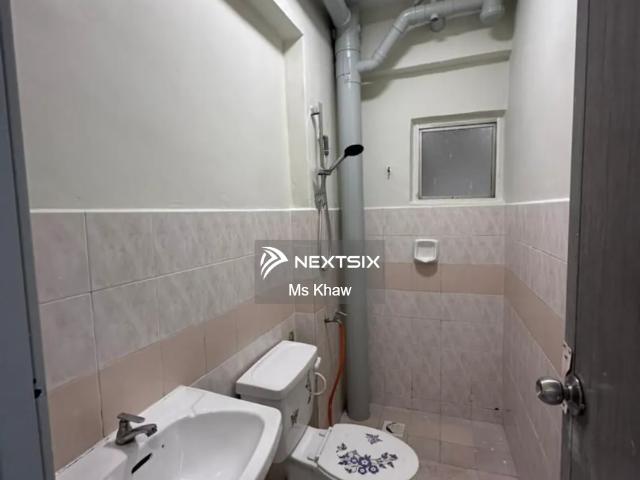 Residential House for sale in Sibu Laut