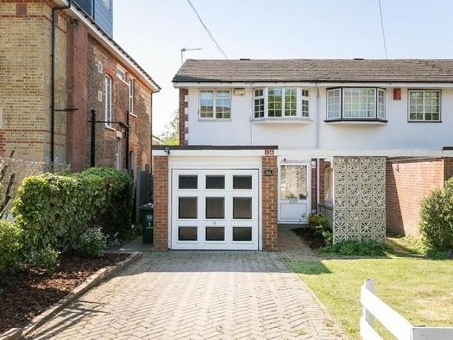 House for rent in London Borough of Lewisham, Bell Green