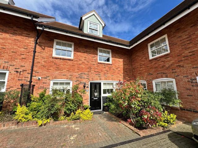 House for rent in Totteridge, Buckinghamshire