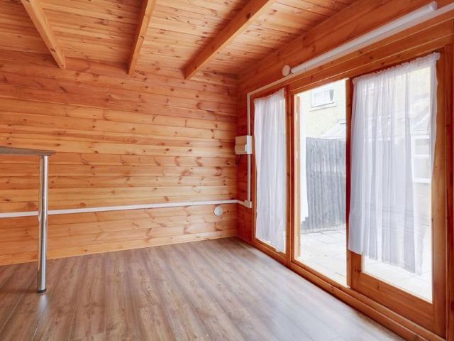 House for rent in Edgware, London Borough of Brent