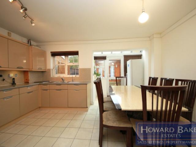 House for rent in Kingsbury, Greater London