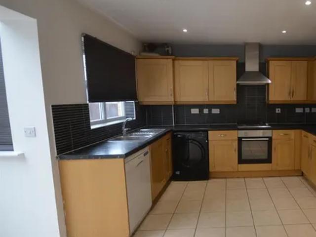 House for rent in Kingsbury, Greater London