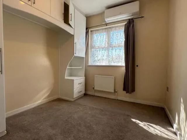 House for rent in Kingsbury, Greater London