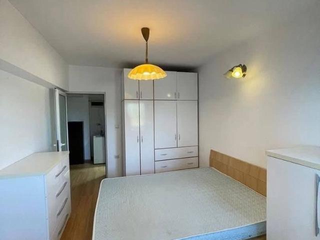 Apartament închirieri