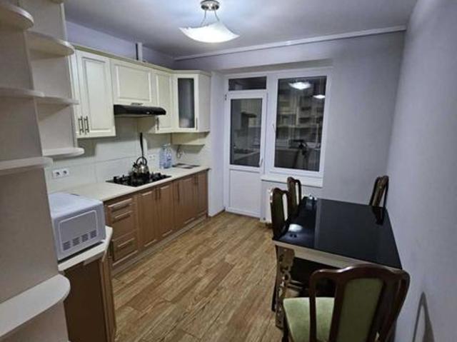 Apartament închirieri