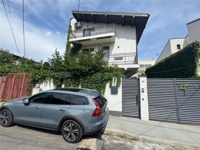 Casă închirieri în București