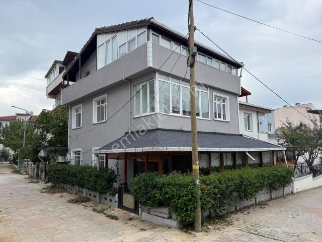 Tekirdağ, Süleymanpaşa içerisinde satılık Villa