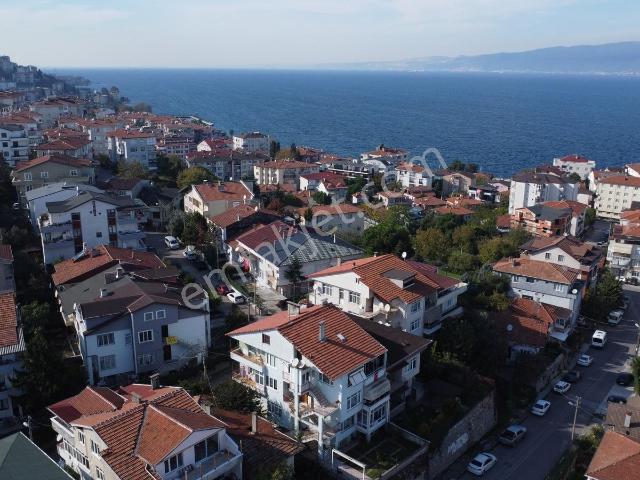 Gölcük, Kocaeli içerisinde satılık Villa