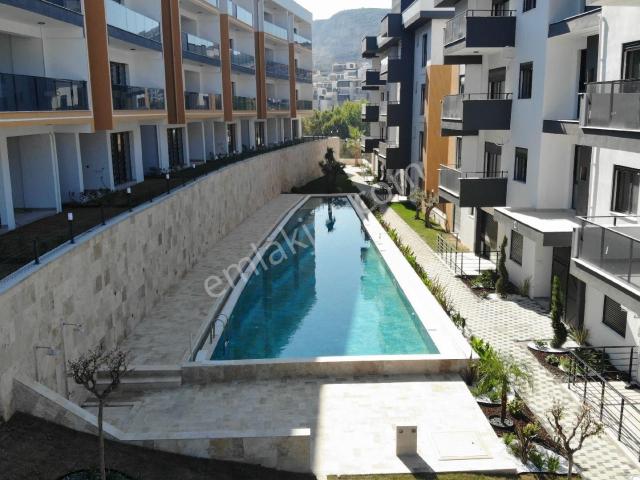 Kuşadasi, Aydin içerisinde satılık mülk