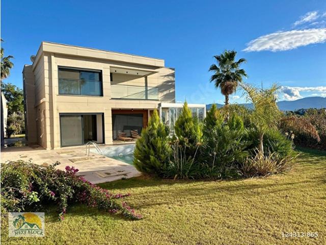 Kuşadasi, Aydin içerisinde satılık Villa