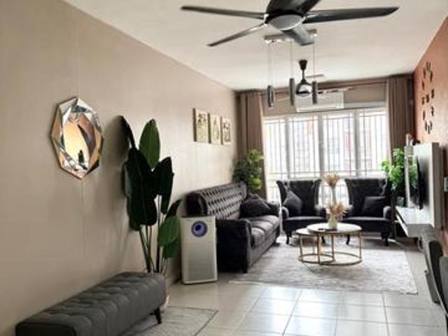 Apartment for sale in Setia Alam, Selangor