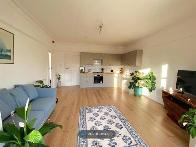 Apartment for rent in Old Town, Heathlands