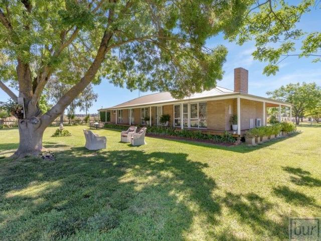 Cottage for sale in Howlong, New South Wales