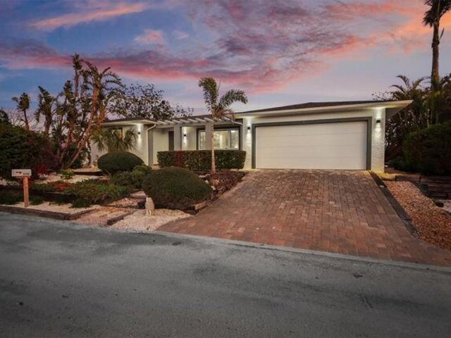 House for sale in Longboat Key
