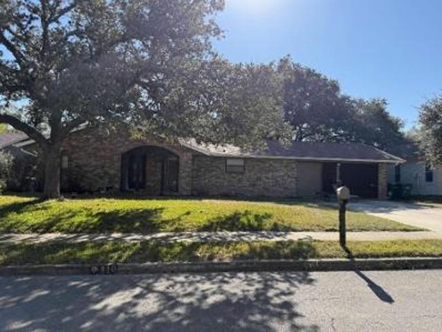 House for sale in Universal City, Texas