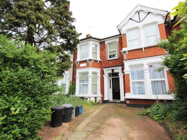Apartment for rent in Gants Hill, Greater London