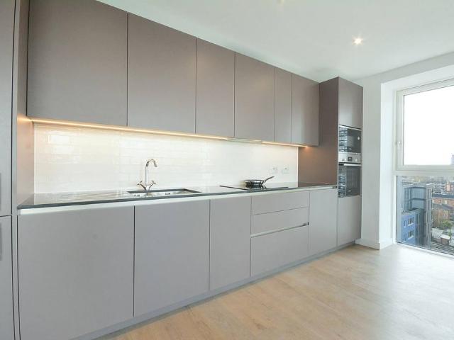 Apartment for rent in Elephant and Castle, Greater London