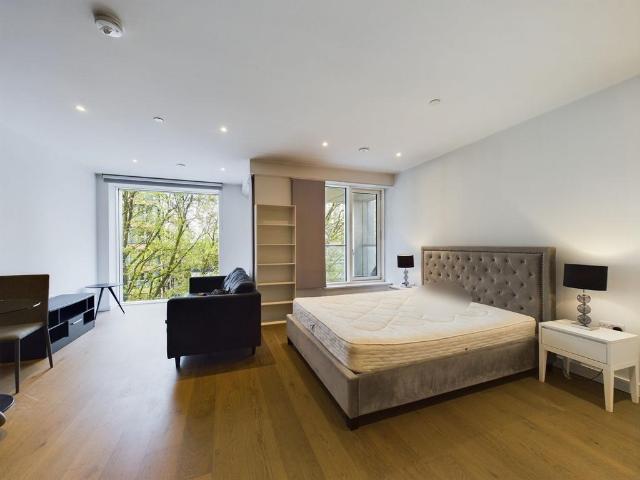 Apartment for rent in Elephant and Castle, Greater London