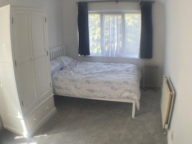 Room for rent in Elstree and Borehamwood, Borehamwood