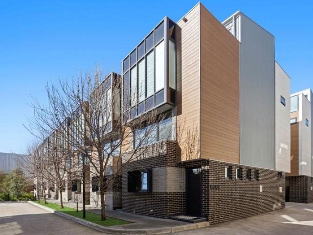 Townhouse for sale in Camerons Creek, Victoria