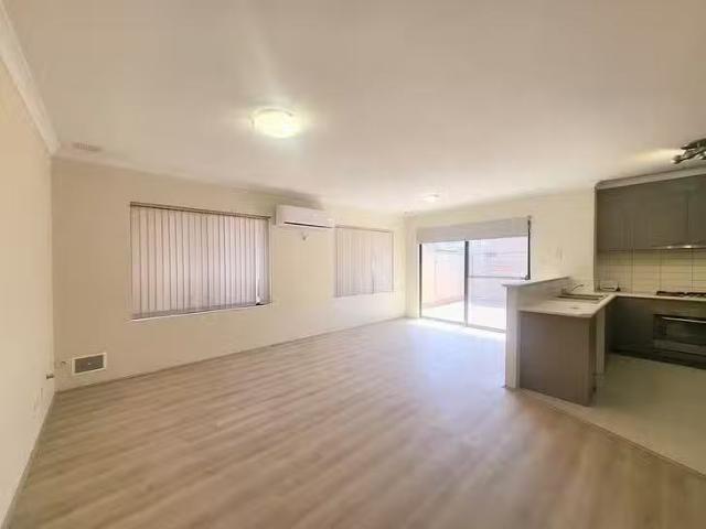 House for rent in Queens Park, Western Australia