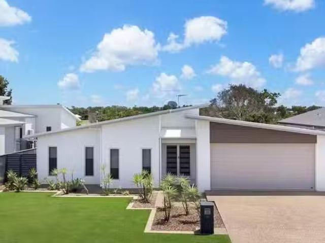 House for rent in Bushland Beach, Queensland