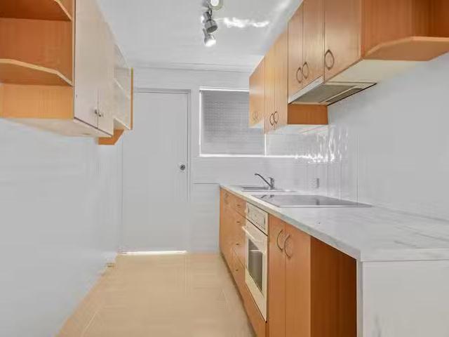 Apartment for rent in Toombul, Queensland