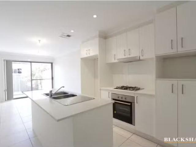 Condo for rent in Queanbeyan, New South Wales