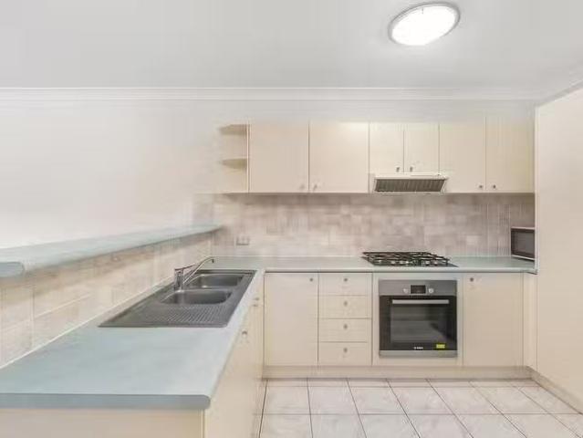 Apartment for rent in Toombul, Queensland