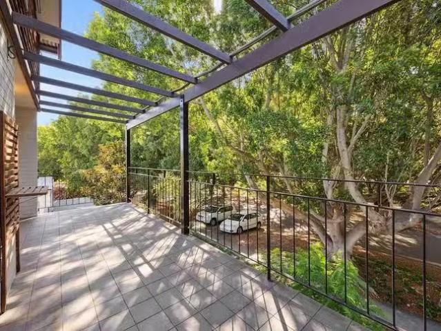 Apartment for rent in Daglish, Western Australia