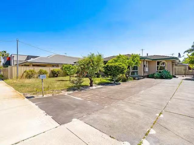 House for rent in Cloverdale, Western Australia