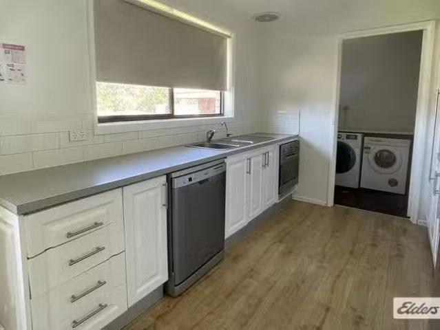 House for rent in Howlong, New South Wales