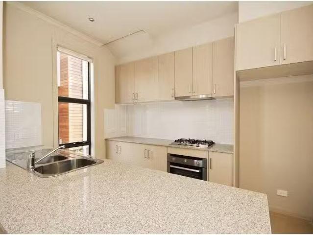 Condo for rent in Camerons Creek, Victoria