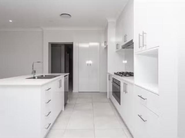 Condo for rent in Wollongong West, New South Wales