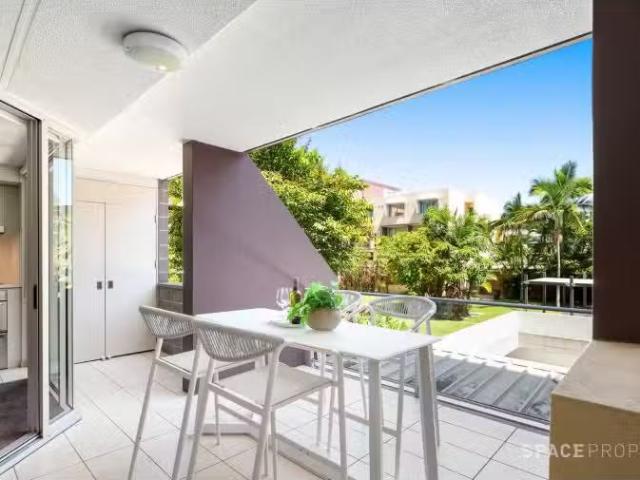 Apartment for rent in Toombul, Queensland