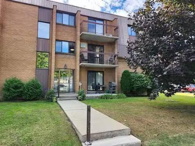 Apartment for rent in Laurentides, Quebec